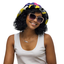 將圖片載入圖庫檢視器 George Isaiah Banana bubbleGum camouflage Reversible bucket hat