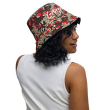 Carregar imagem no visualizador da galeria, George Isaiah doodle camouflage Reversible bucket hat